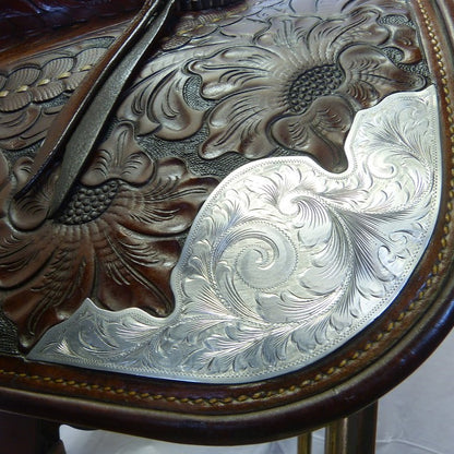 Howard Leather Conditioner Nourish, Protect & Restore Smooth Leather 236ml